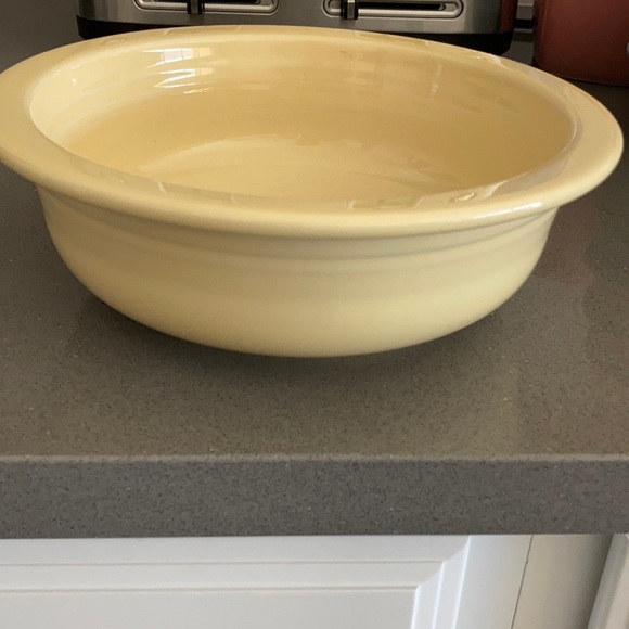 VINTAGE FIESTA RETIRED YELLOW NAPPY BOWL - Picture 5 of 5